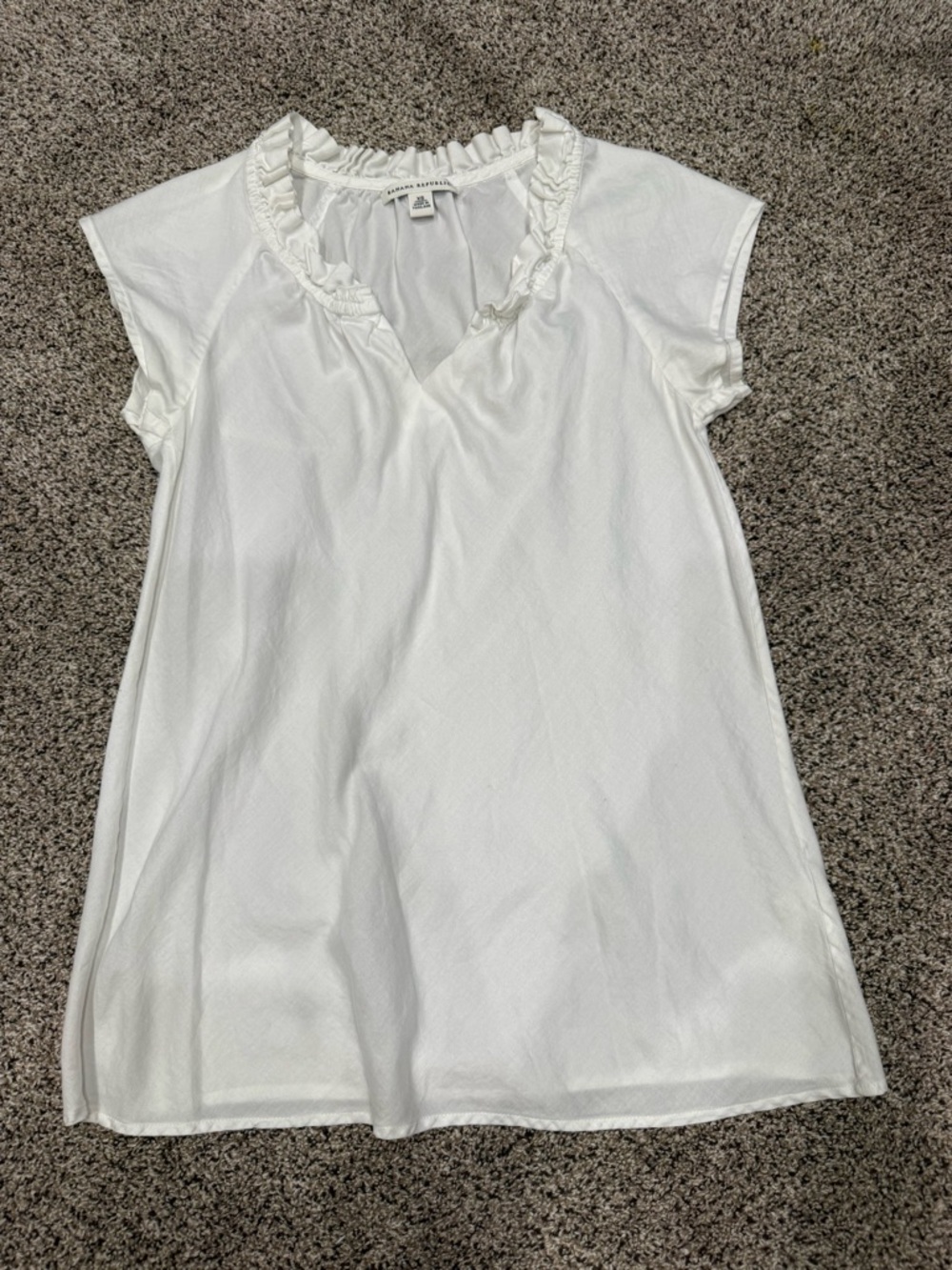 Banana Republic White Ruffle V-Neck Tunic